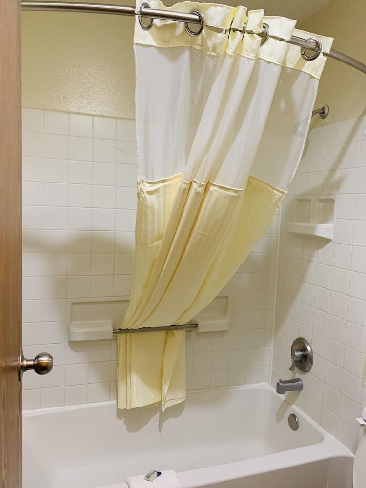 Luxury Motel